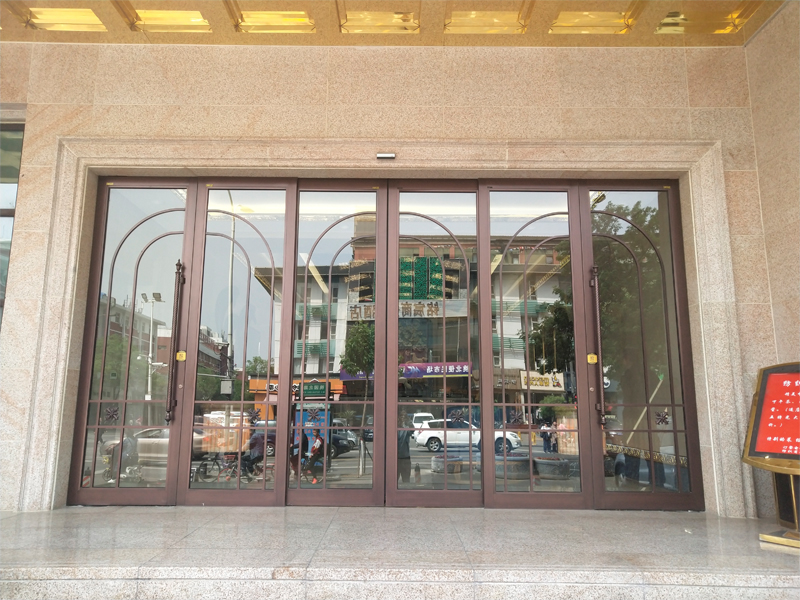 太原市纺织大厦,斯纳昂自动门,斯纳昂感应门,斯纳昂旋转门